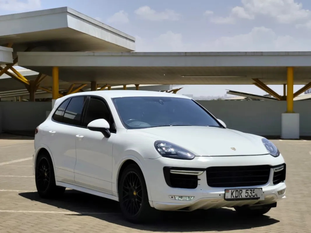 2015 Porsche Cayenne SUV