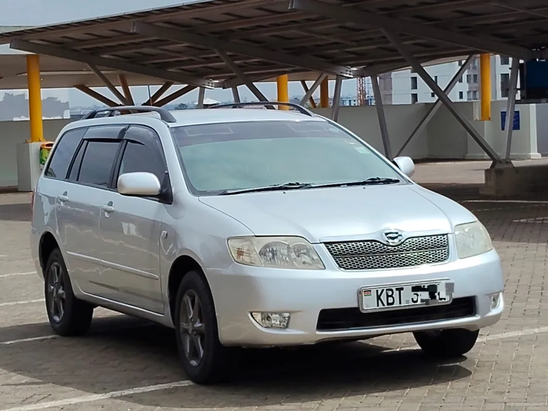 2005 Toyota Fielder Hatchback