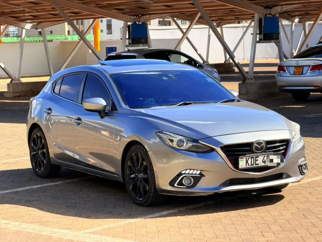 2014 Mazda Axela Hatchback