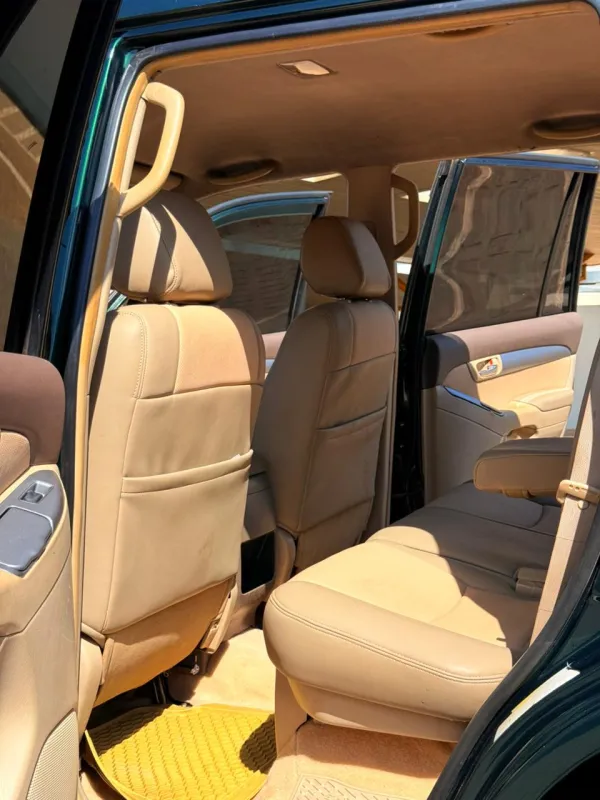 LAND CRUISER